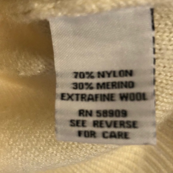 DeRigueur 3/4 sleeve sweater, size medium - Picture 3 of 5